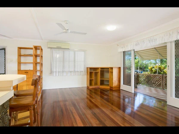 Spotted Gum Timber Flooring - Image 2